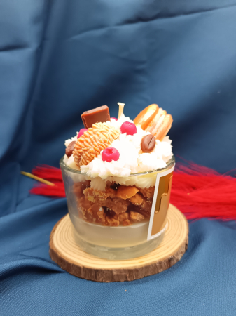 lumanare-parfumata-coffee-cream-frisca-macarons-biscuiti-recipient-sticla [1]