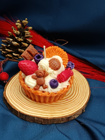 sweet-romance-tarta-cu-fructe-lumanare-parfumata [1]