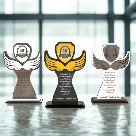trofeu-personalizat-model-fly-nunta-de-aur-50-ani-premium-awards.jpg [1]