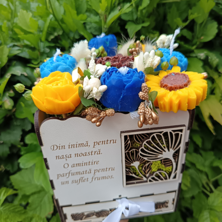 golden-azure-luxury-box [6]