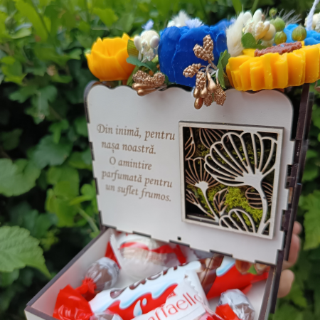 golden-azure-luxury-box [5]