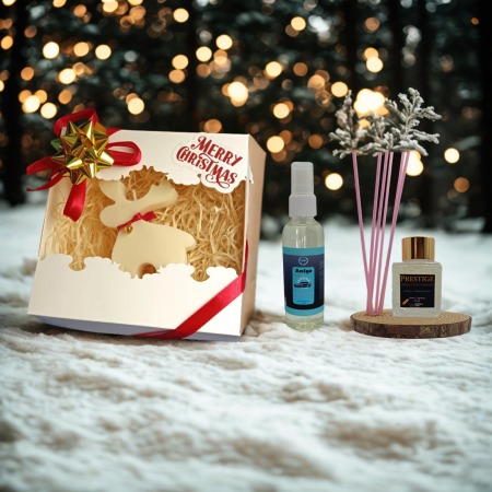 Cadouri de Crăciun pentru Ea - christmas-love-set-cadou-romantic-craciun-lumanare-ren-royal-cinnamon.jpg