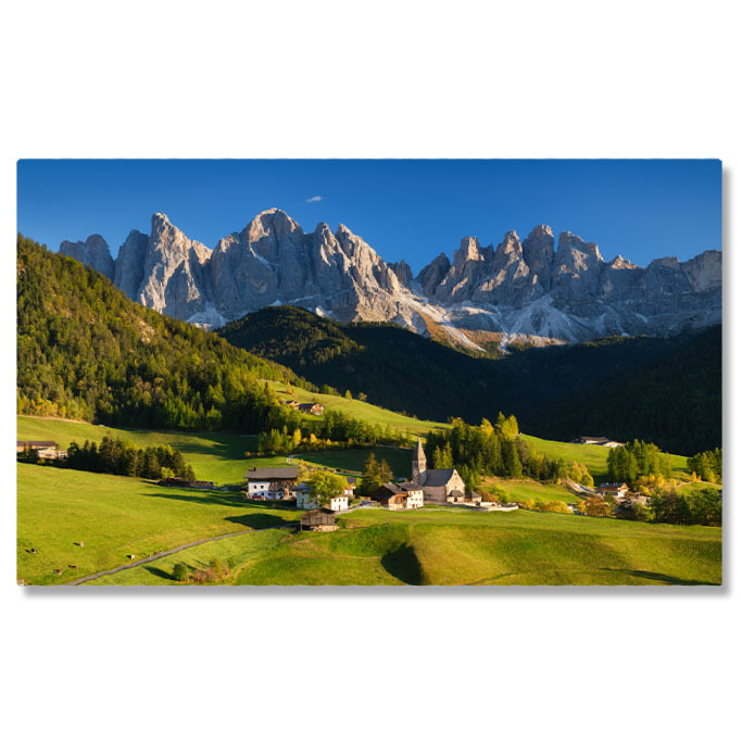 Peisaj - Tablou Canvas Santa Maddalena in Val di Funes, peisaj muntos, calatorie, ferma. 3874 40x25CM