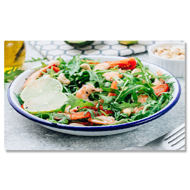 Mâncare - Tablou Canvas Cu Diete Delicioase: Salata de Crevete si Avocado 40x25CM