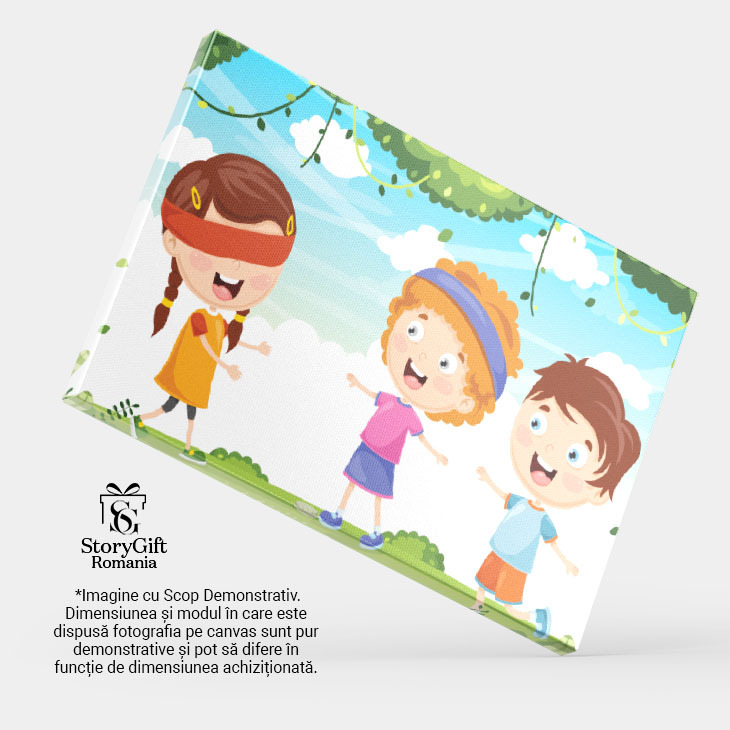 Tablou Canvas Jocul " Baba Oarba" in care o Fetita este Legata la Ochi si Incearca sa Prinda Celelalte Fetite 40x25CM [3]