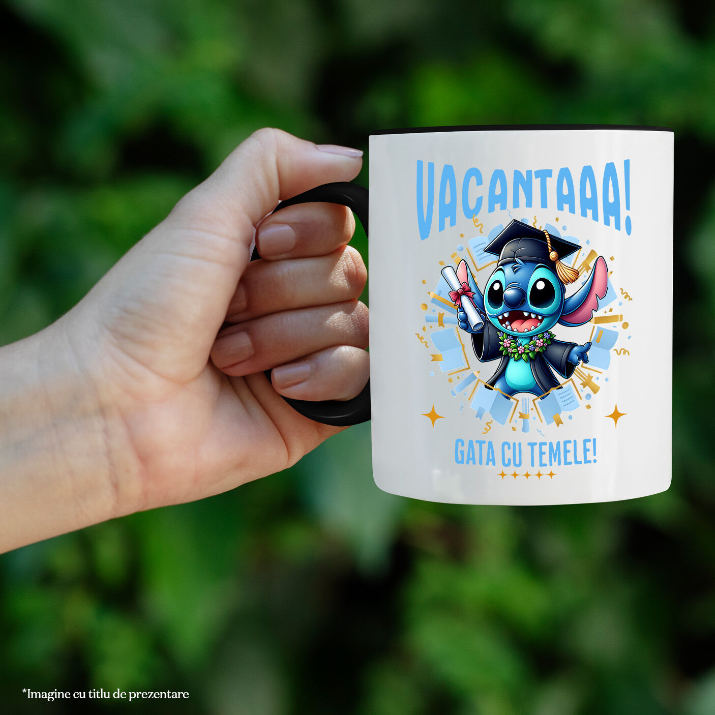 Cana Cu Explorari de Vacanta cu Stitch si Diplome Ceramica, 330ML, cu Maner Negru [1]