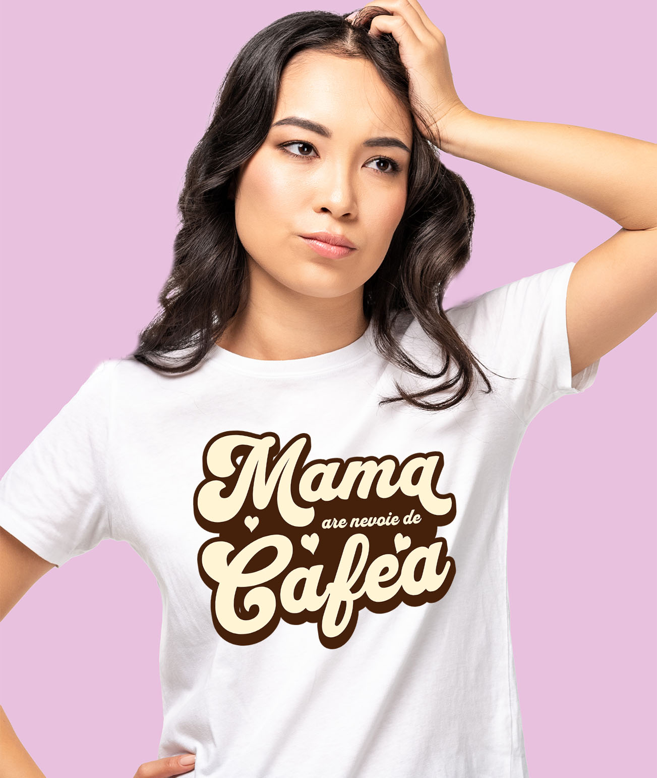 Tricou Femei, Barbati, Copii, Fata, Baiat, Unisex Personalizat "Mama Are Nevoie de O Cafea – Cadouri Personalizate pentru Iubitorii de Cafea și Energie" [1]