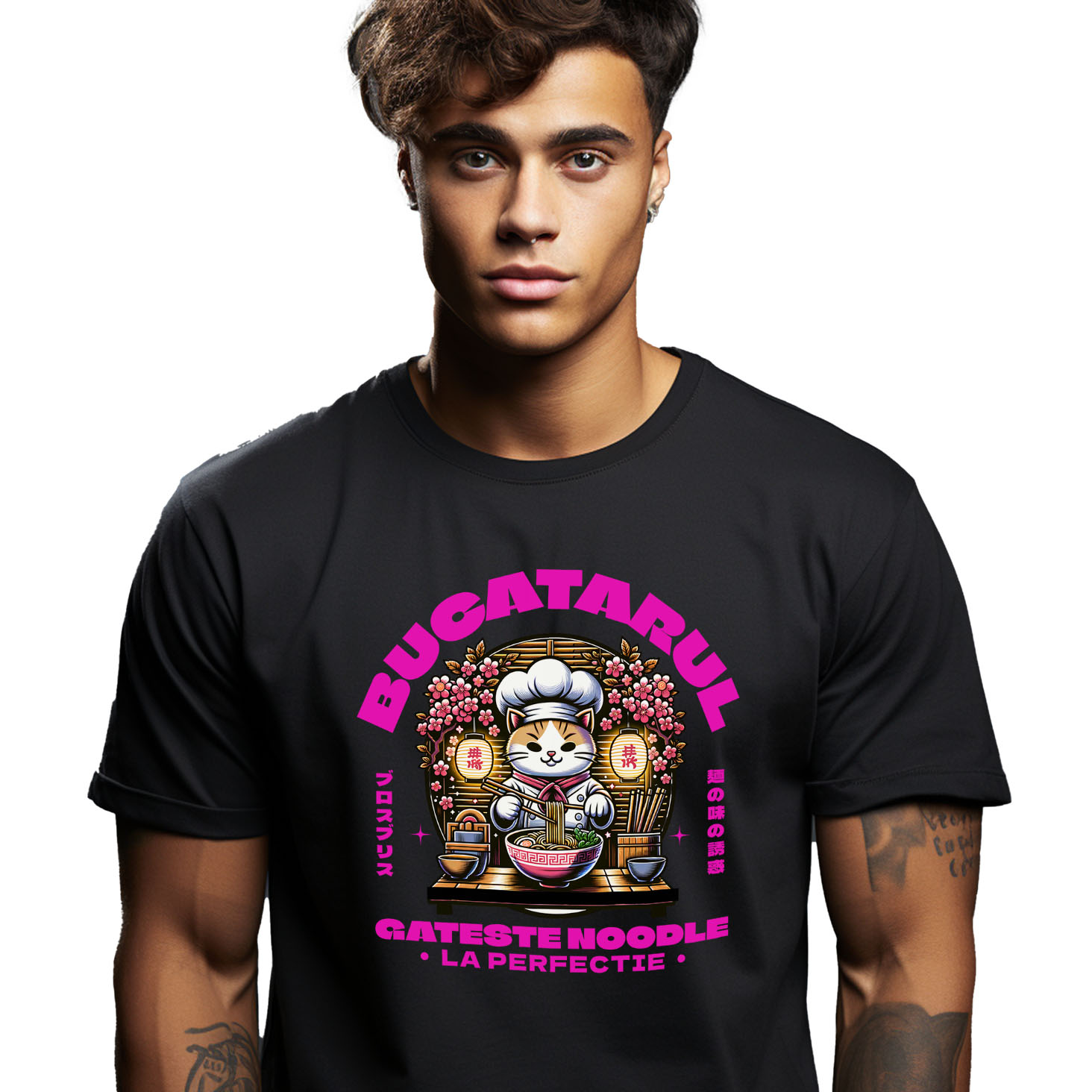 Mancare - Tricou Femei, Barbati, Copii, Fata, Baiat, Unisex Personalizat Pisică bucătar personalizată cu pălărie și flori roz – „Bucătarul gătește noodles la perfecție” – Cadou amuzant