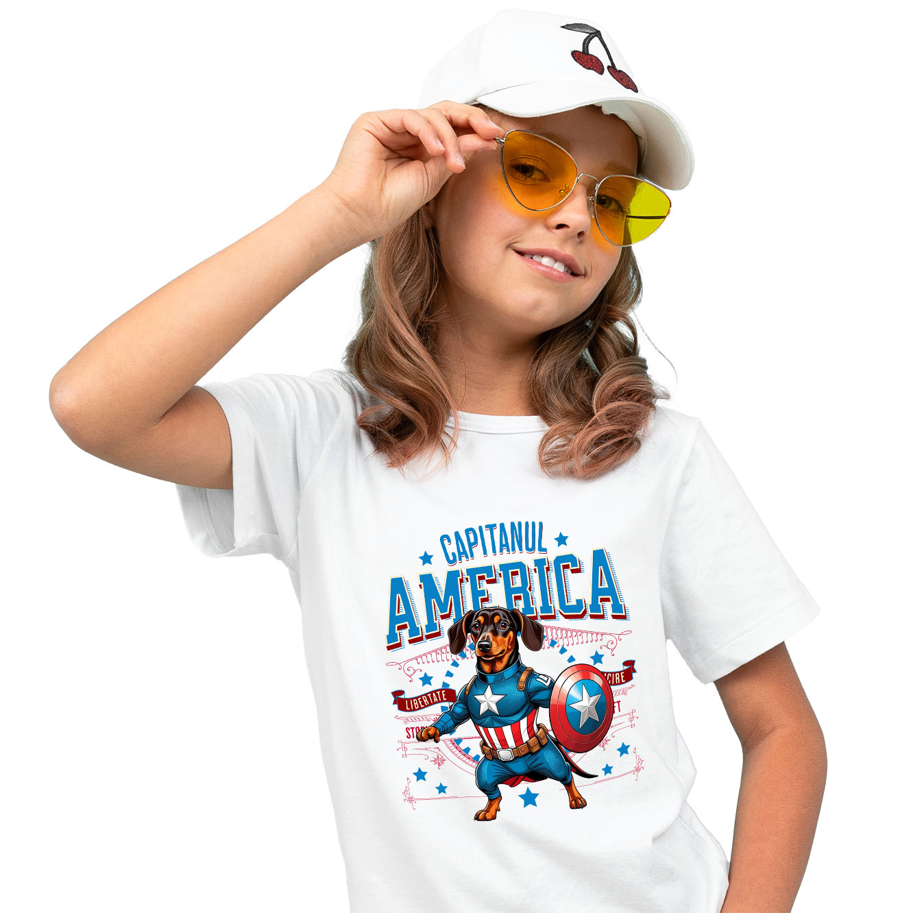 Tricou Femei, Barbati, Copii, Fata, Baiat, Unisex Personalizat Teckel în Costum Captain America cu Pelerină - Cadou Personalizat pentru Copii și Iubitorii de Câini