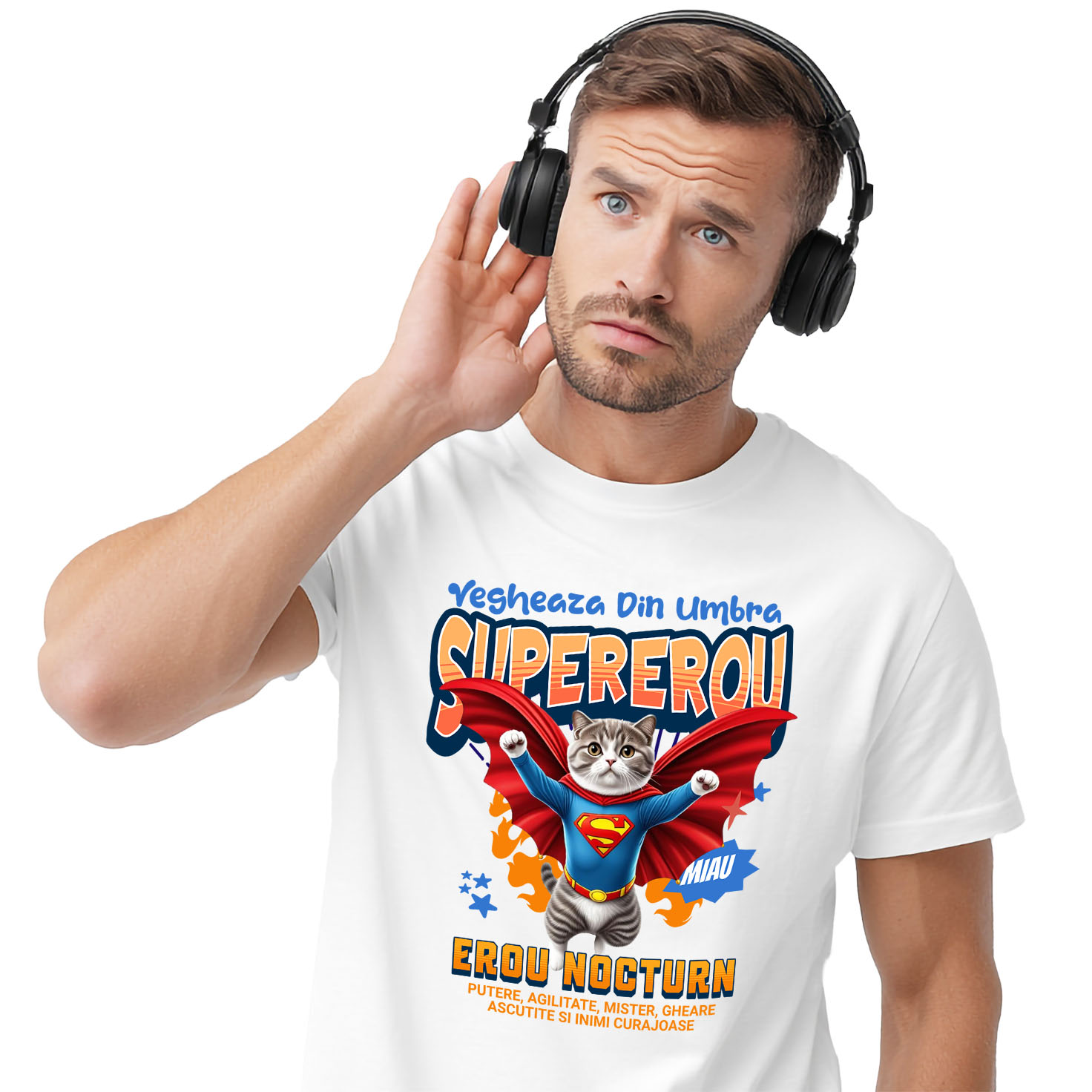 Tricou Femei, Barbati, Copii, Fata, Baiat, Unisex Personalizat Imagine cu o pisică Scottish Fold îmbrăcată în costum de Superman, cu pelerină roșie. Design original, perfect pentru produse personalizate dedicate iubitorilor de pisici și fanilor supereroilor.