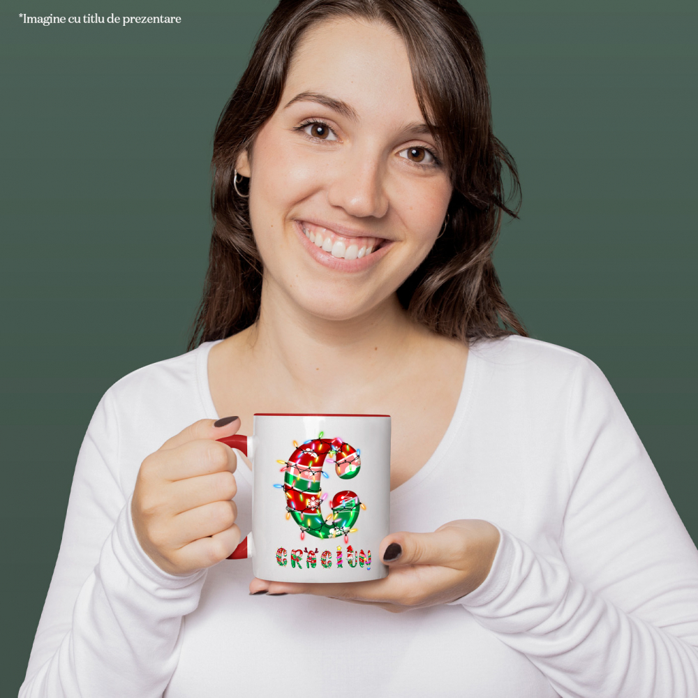 Cana Iubitorii De Craciun, Instalatie Pom, Text Nume Personalizat, Copii, Culoare Rosu, alb, Verde, Cu Litera, 330ML, Ceramica, Cu Maner si Interior Rosu [2]