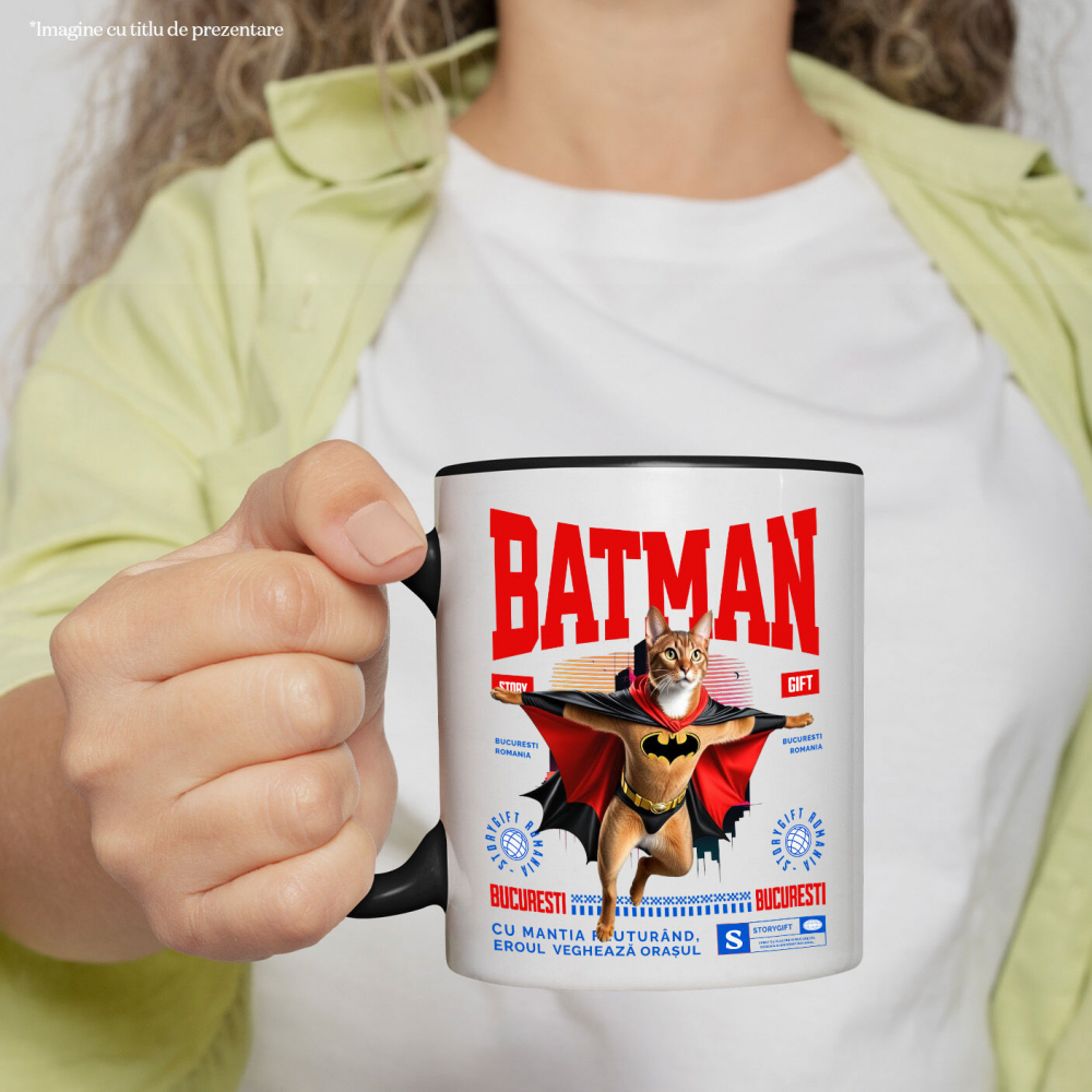 Cana Personalizata Pisica Abisinian în Costum de Batman – Un Supererou Drăgălaș pentru Iubitorii de Pisici [2]