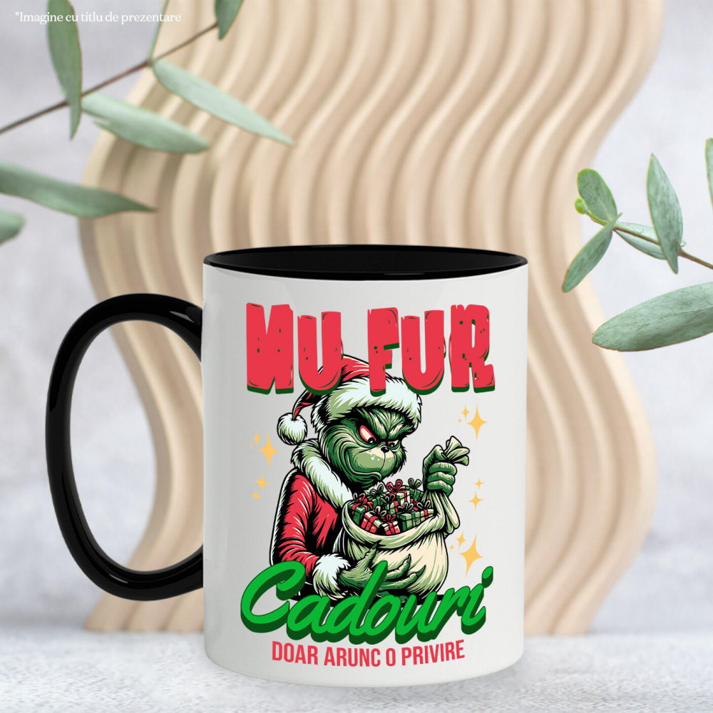 Cana Personalizata Grinch în Costum de Moș Crăciun cu Sac de Cadouri – „Doar Arunc o Privire” pentru un Crăciun Amuzant [3]