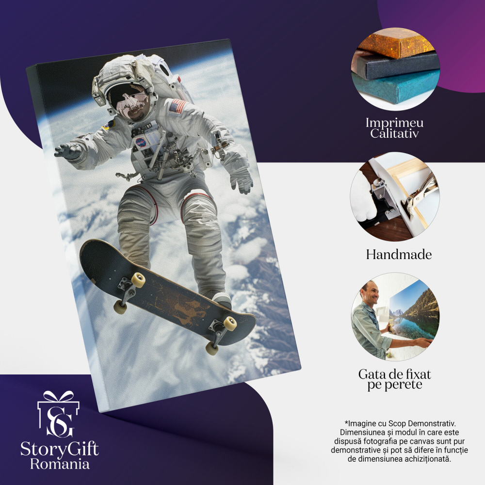 Tablou Canvas - Astronaut pe Skateboard deasupra Planetei Pământ, Marime 40x25CM [2]
