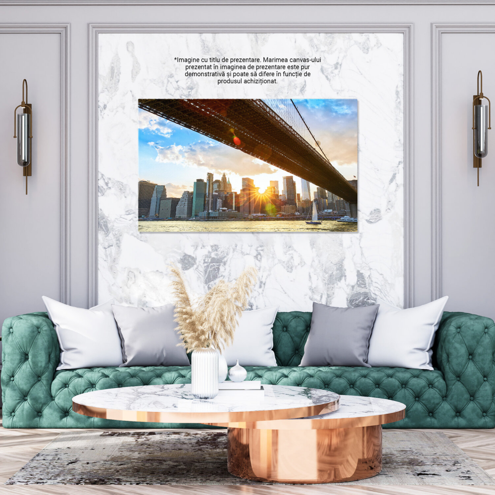 Tablou Canvas: Brooklyn Bridge la Amurg - Luminite Strălucitoare în Manhattan, Marime 40x25CM [3]