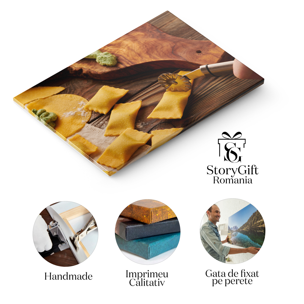 Tablou Canvas: Bucataria Traditionala Italiana - Paste Tortellini 40x25CM [5]