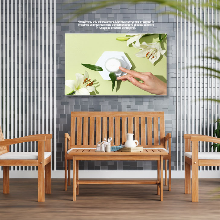 Tablou Canvas Crema de Maini cu Aroma Florara pe Fundal Luminos Ingrijire Inspirata de Natura  Imbogatesteti rutina de ingrijire cu prospetimea naturii. 40x25CM [3]