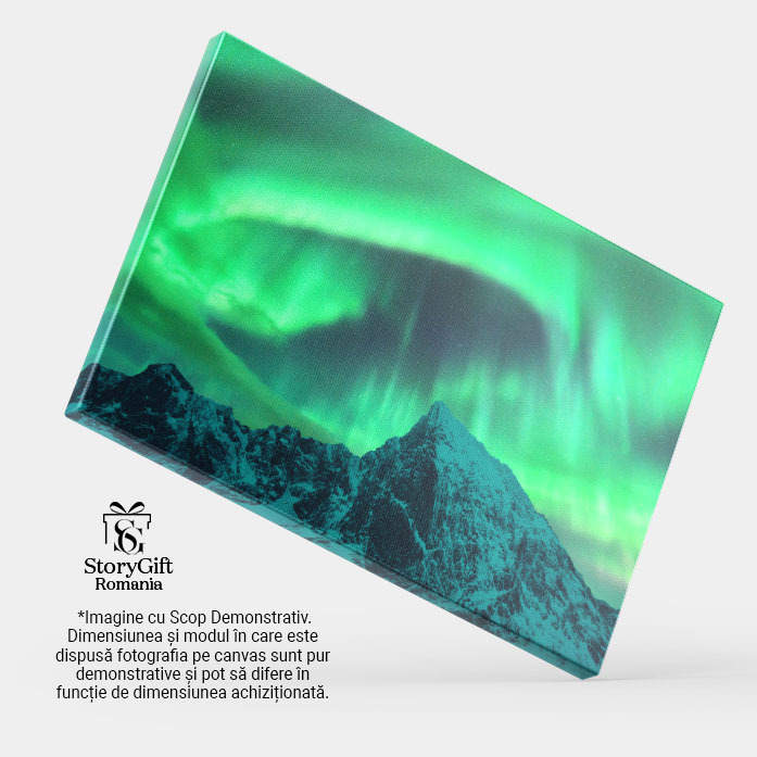 Tablou canvas cu aurora boreala, noapte, zapada, munti, stele, multicolor 40x25CM [4]