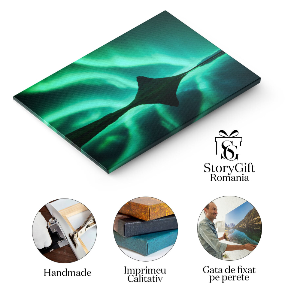 Tablou canvas cu aurora boreala, stele, noapte, mare, verdeata, multicolor 40x25CM [2]