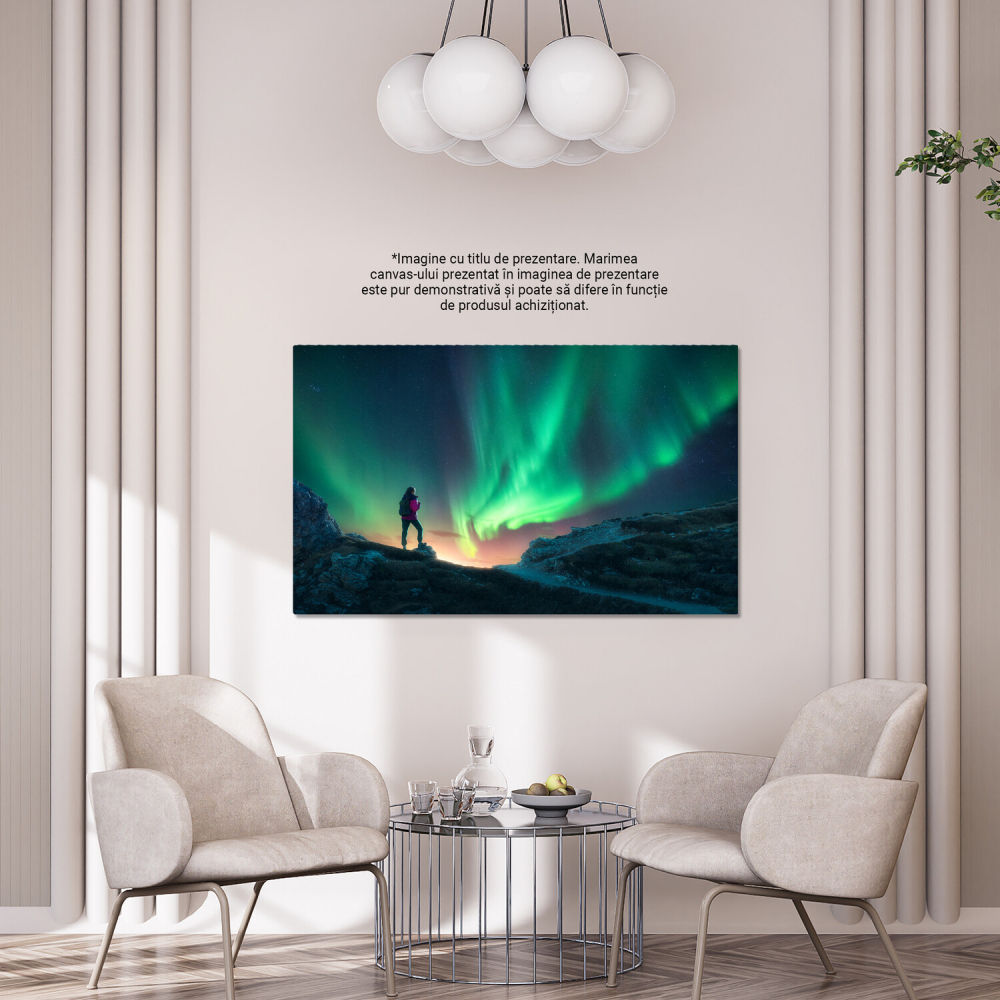 Femeia și Aurora Boreală - Eleganța Feminină în Lumina Nordului, Marime 40x25CM [4]