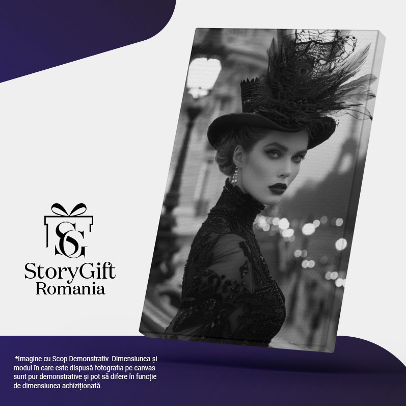 Tablou Canvas: Eleganță Pariziană Portret Alb Negru Rochie din Dantelă și Pălărie Sofisticată Pictura Digitala 40x25CM [5]
