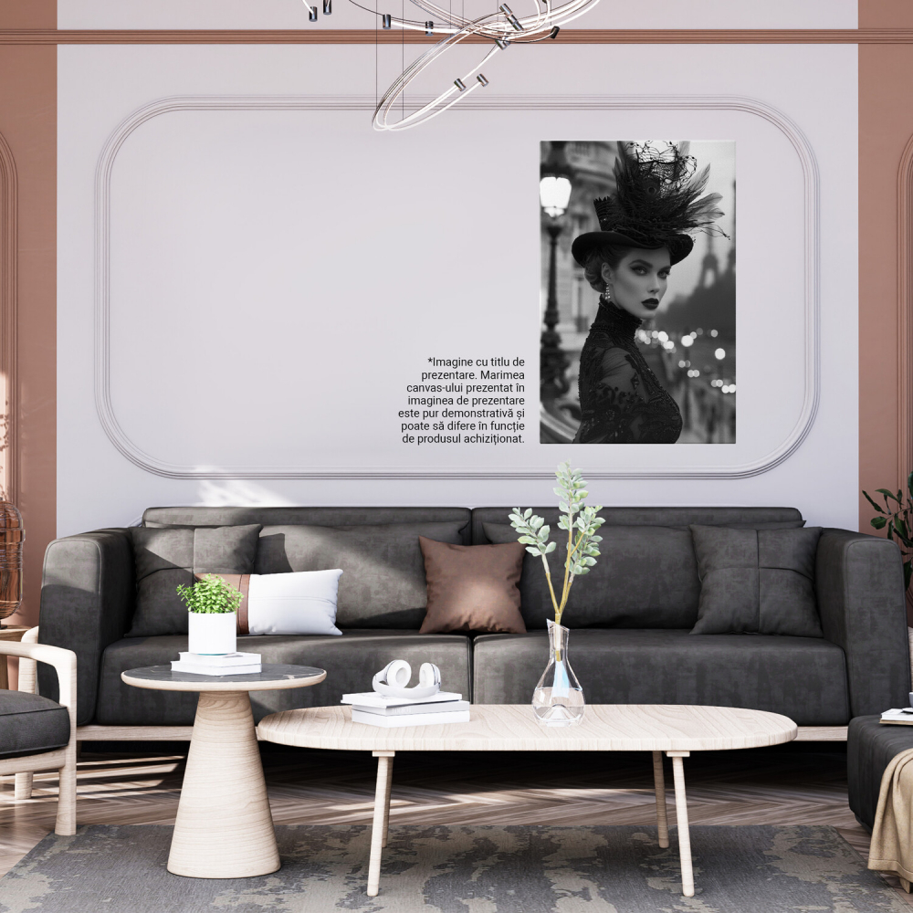 Portret Alb-Negru Eleganța Pariziană cu Rochie din Dantelă și Pălărie, Marime 40x25CM [4]