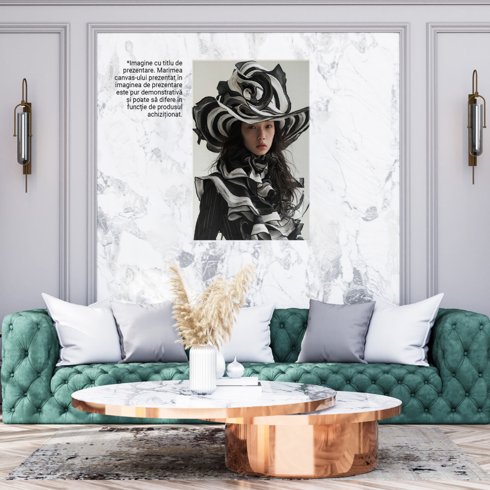 Fată în Ținută Alb-Negru cu Pălărie Mare, Marime 40x25CM [3]