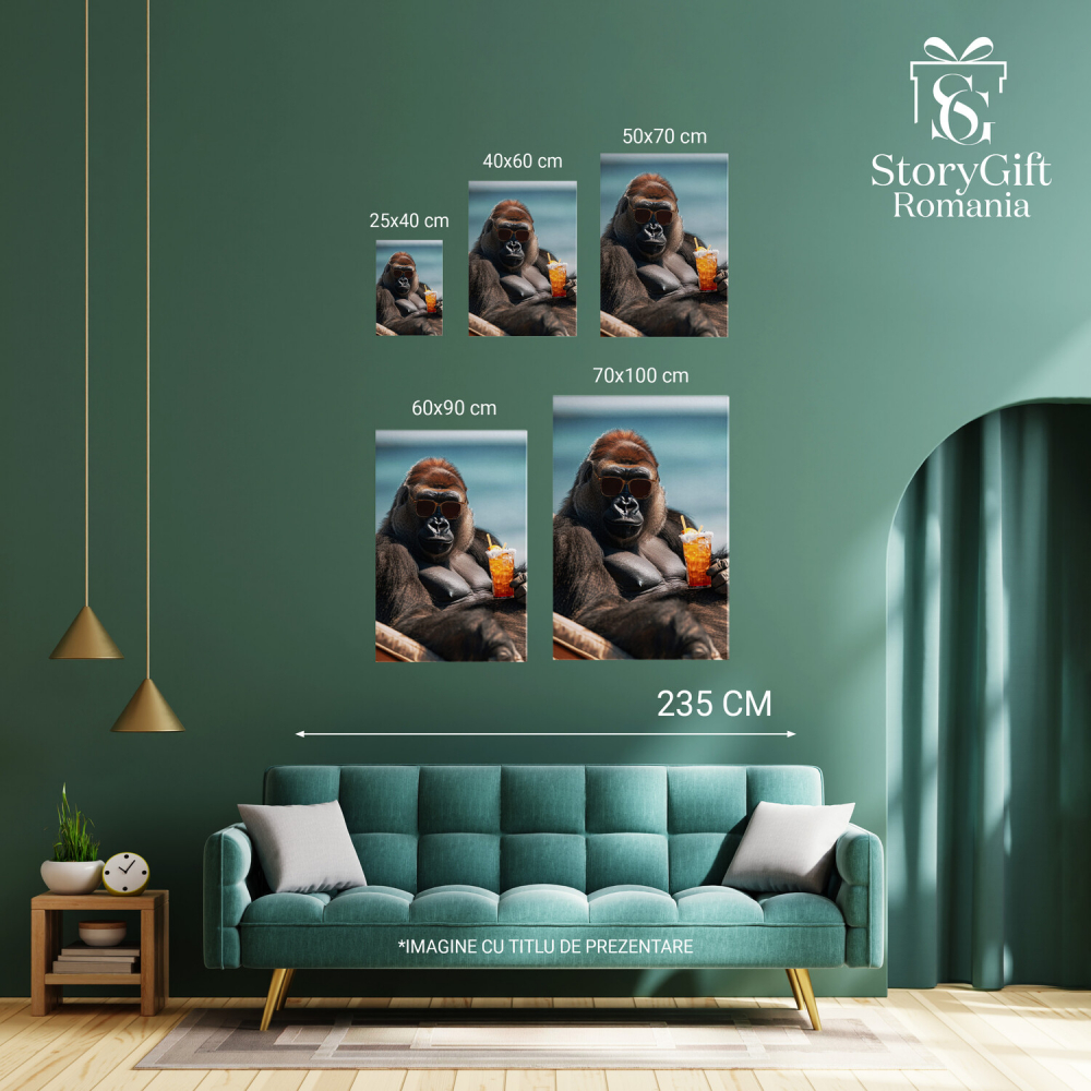 Tablou Canvas La Soare la Bronzat - Gorila cu Ochelari de Soare pe Șezlong cu Pahar de Suc, Marime 40x25CM [4]