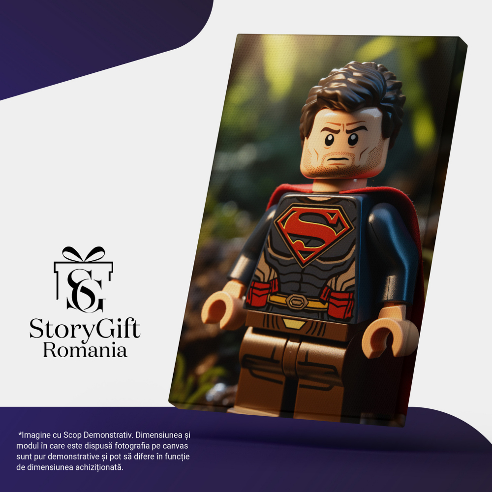 Tablou Canvas - Minifigurina Lego Superman cu Ochii Negri și Pelerină în Natură, Marime 40x25CM [4]