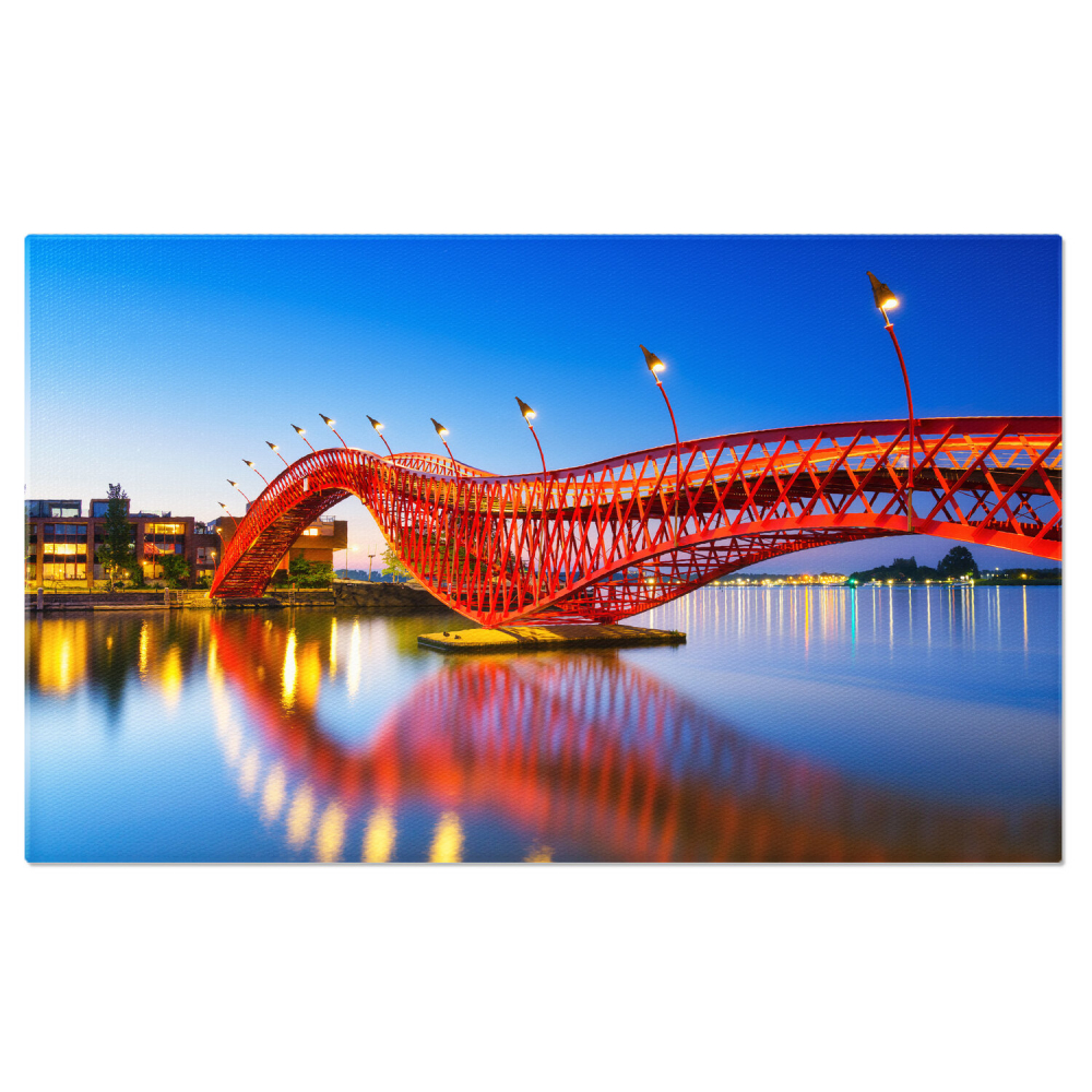 Podul în Oraș în Noapte - Arhitectură Urbană cu Reflexii Luminoase, Marime 40x25CM [1]