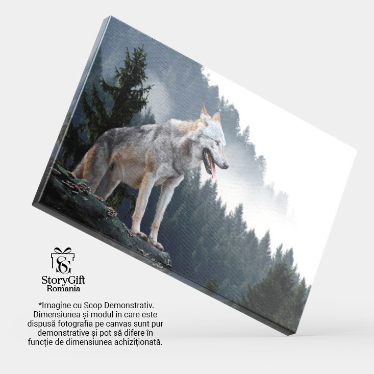 Tablou Canvas - Portret de Lup Gris: Privirea Salbatica a Lupului in Natura 40x25CM [4]