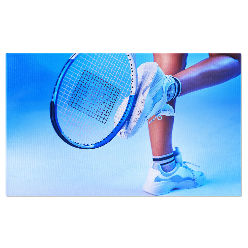 Tablou Canvas: Pregătire pentru Meci – Tenis de Camp în Studio, Marime 40x25CM [1]