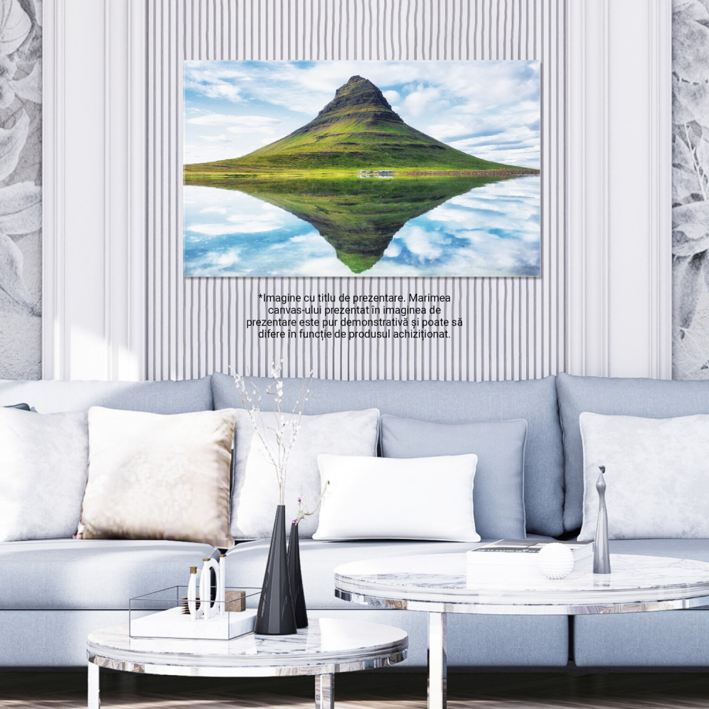 Reflexie Kirkjufell în Munții din Islanda, Marime 40x25CM [3]