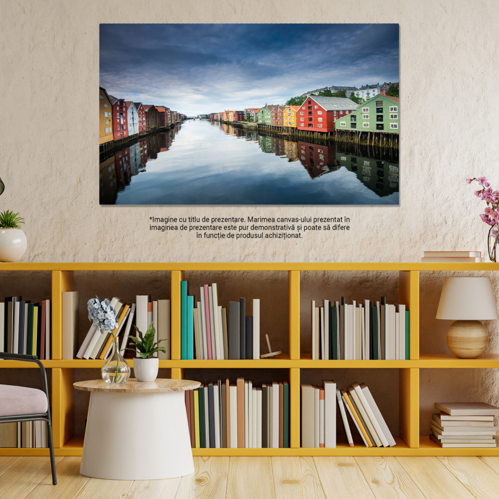 Tablou Canvas Reflexii Strălucitoare pe Râul Nidelva, Trondheim: Frumusețea Norvegiei, Marime 40x25CM [3]