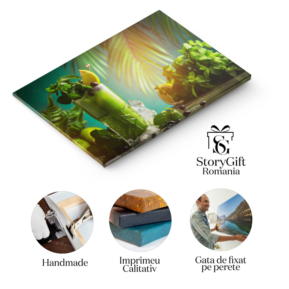 Tablou Canvas Cocktail cu Afine – Artă pentru Bar și Băuturi Stilate, Marime 40x25CM [2]