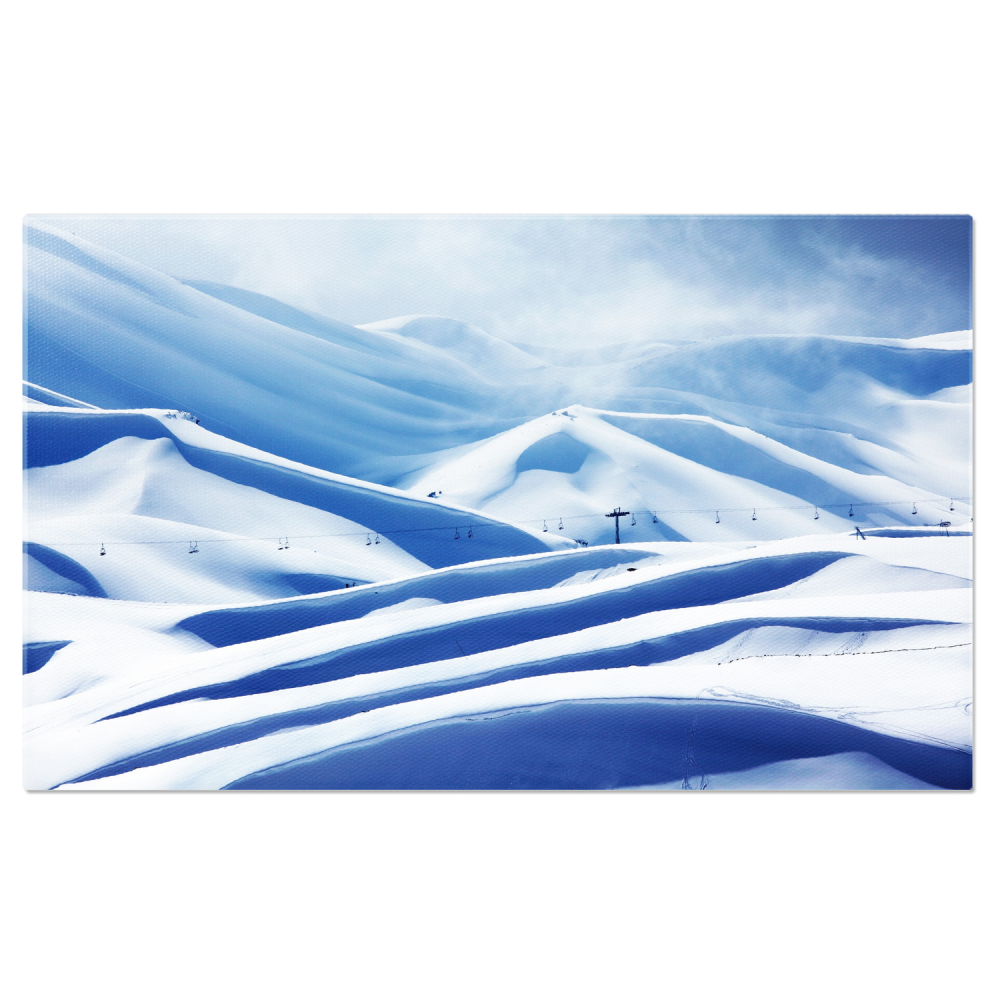 Tablou Canvas Scaune în Luminile Polare: Peisaj de Iarnă cu Cer Înstelat, Marime 40x25CM [1]