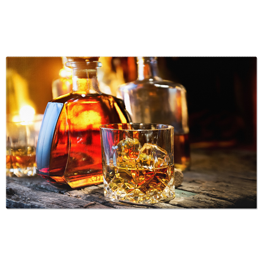 Tablou Canvas Sticla si Sticla de Whiskey, whiskey, bautura, alcool, bar, relaxare 70x50CM [1]