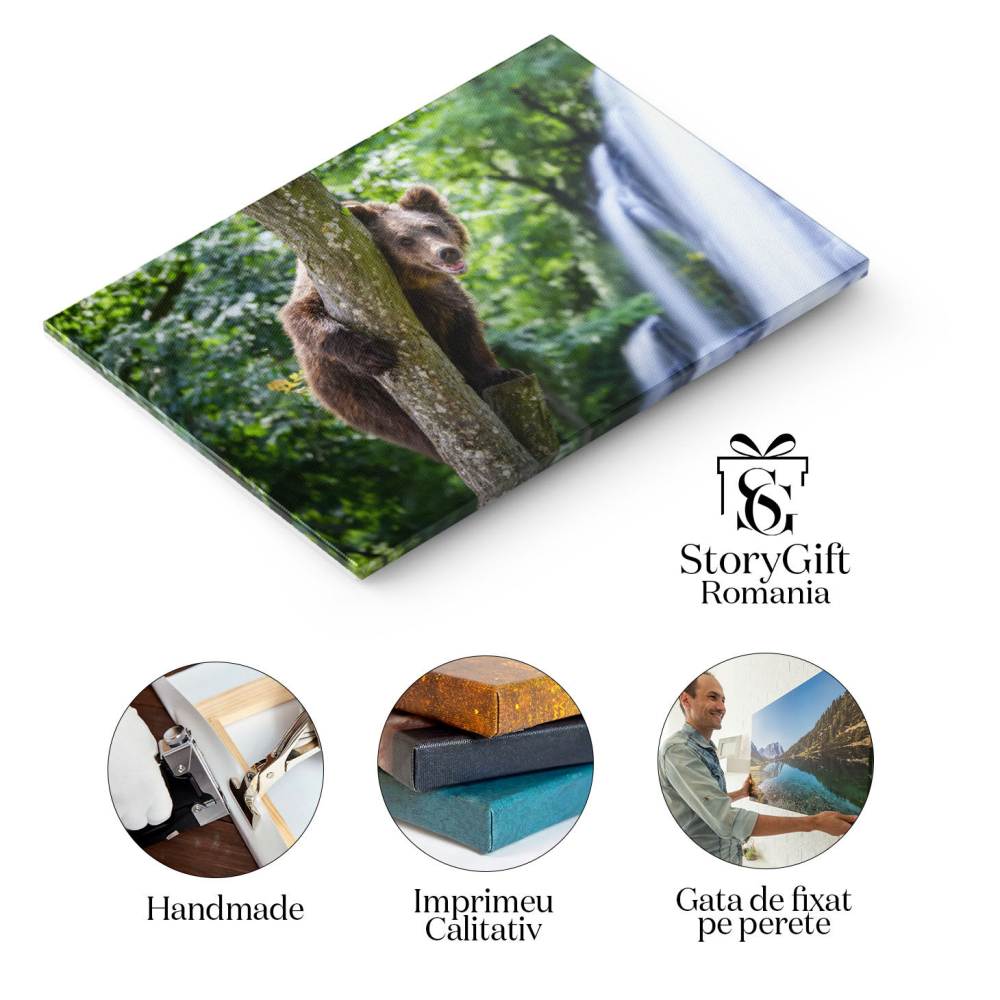 Tablou Canvas - Tineri Exploratori in Taiga: Ursi Grizzly Juvenili in infruntarea cu Uimirea Naturii Salbatice 40x25CM [2]