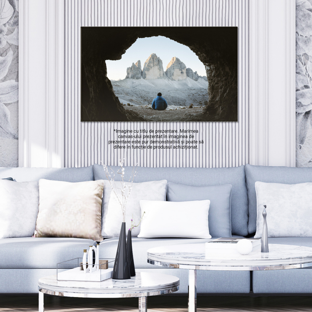 Turist Singuratic în Peștera de Munte: O Evadare în Dolomiți, Marime 40x25CM [3]