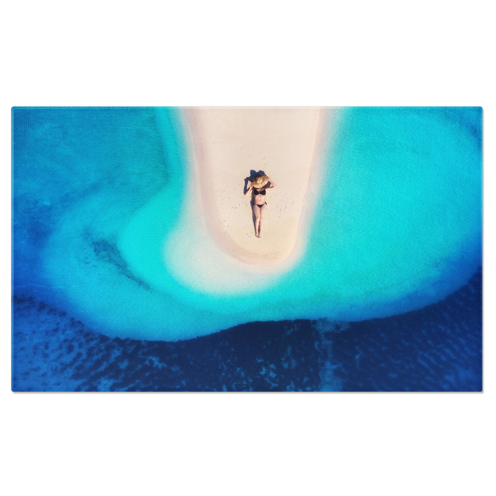 Vedere Aeriană a unei Fete pe Plaja în Croația - O Vacanță de Vis, Marime 40x25CM [1]