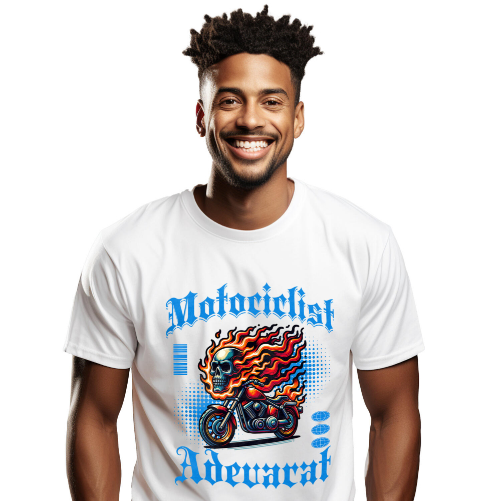 Tricou Femei, Barbati, Copii, Fata, Baiat, Unisex Personalizat Craniu Uman și Motor Vintage în Flăcări – Pasiunea unui Motociclist [1]