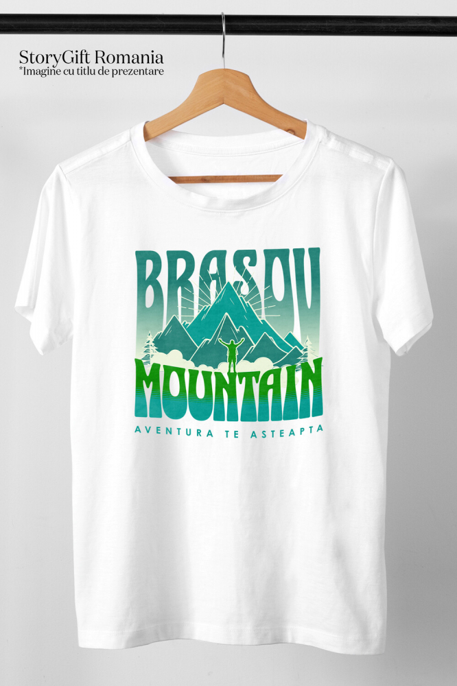 Tricou Femei, Barbati, Copii, Fata, Baiat, Unisex Personalizat "Aventura Montană în Brașov – Munte Înalt și Siluetă Umană Pe Stâncă" [3]