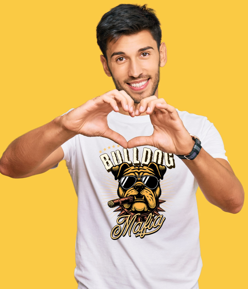 Tricou Femei, Barbati, Copii, Fata, Baiat, Unisex Personalizat „Portret Câine Bulldog Stil Mafiot cu Trabuc și Ochelari de Soare – Cadou Personalizat pentru Iubitorii de Câini” [2]