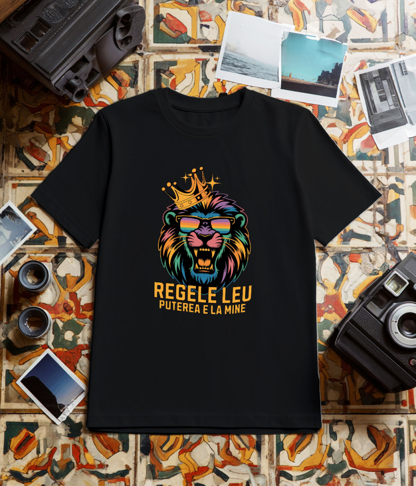 Tricou Femei, Barbati, Copii, Fata, Baiat, Unisex Personalizat Tricou Personalizat Regele Leu Furios cu Ochelari de Soare – "Puterea E La Mine" | Cadou pentru Iubitori de Leu și Putere [3]