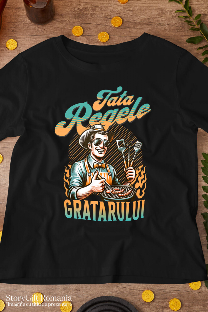 Tricou Femei, Barbati, Copii, Fata, Baiat, Unisex Personalizat Cadou personalizat pentru tata – Pălărie, ochelari, papion și instrumente pentru grătar – „Tata Regele” [3]