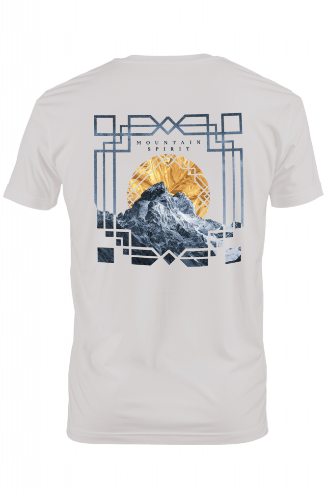 Tricou Barbati Cu Text In Engleza Mountain Spirit, Apus De Soare, Stanci Inalte, Munte, Aventura, Camping,  cu imprimeu pe Spate, 100% Bumbac,  Alb, M [1]