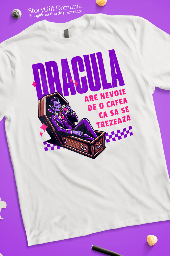 Tricou Femei, Barbati, Copii, Fata, Baiat, Unisex Personalizat Vampir în Sicriu cu Cafea – Cadou Amuzant pentru Dracula și Tati [3]
