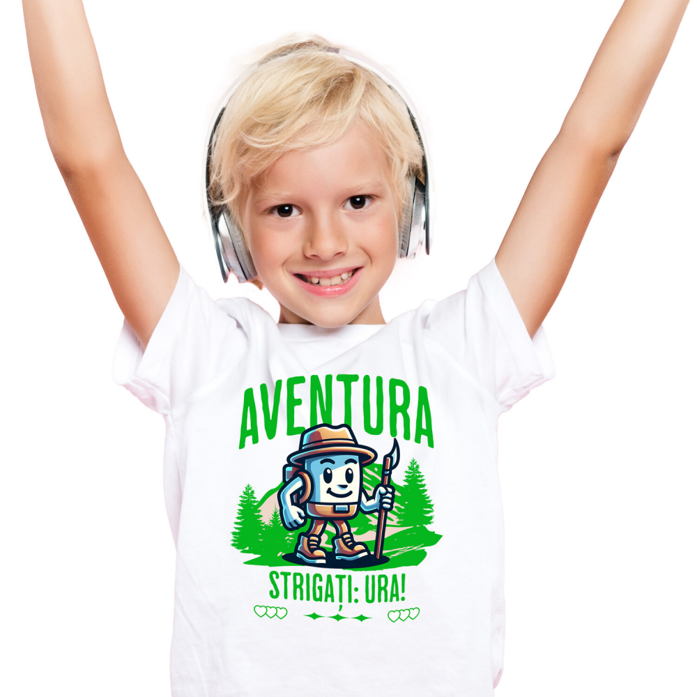 Tricou Femei, Barbati, Copii, Fata, Baiat, Unisex Personalizat "Cadou Personalizat Aventura Strigă Ura – Călător în Pădure și Munți pentru Copii și Familii Aventuroase" [1]