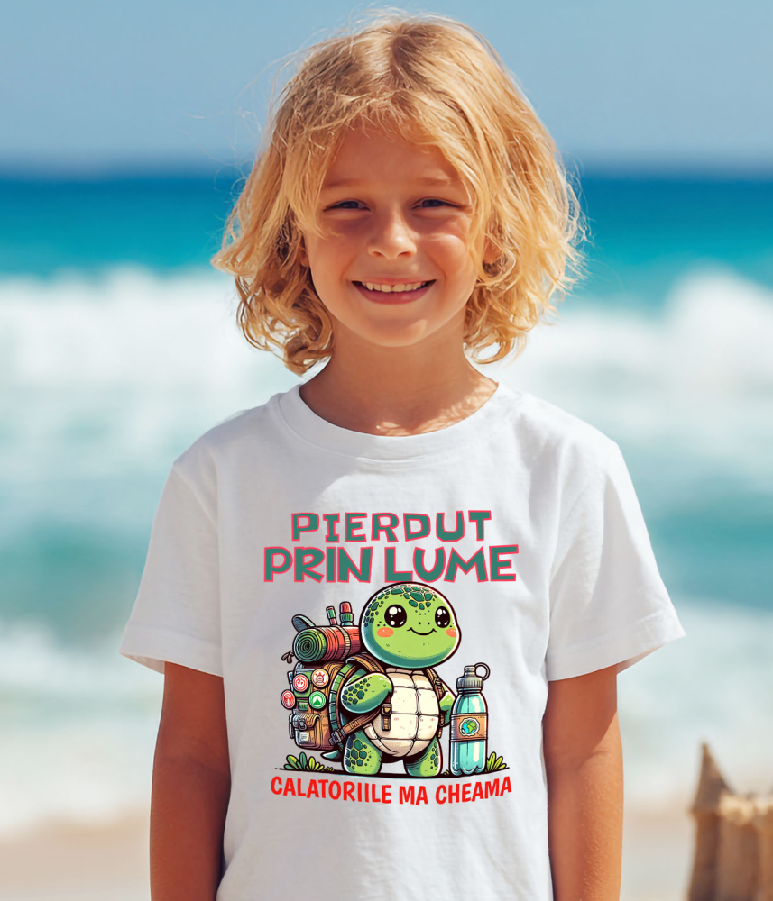 Tricou Femei, Barbati, Copii, Fata, Baiat, Unisex Personalizat "Broasca Țestoasă cu Rucsac și Apă – Călătoriile Mă Cheamă – Cadou Perfect pentru Aventuri în Natură" [4]