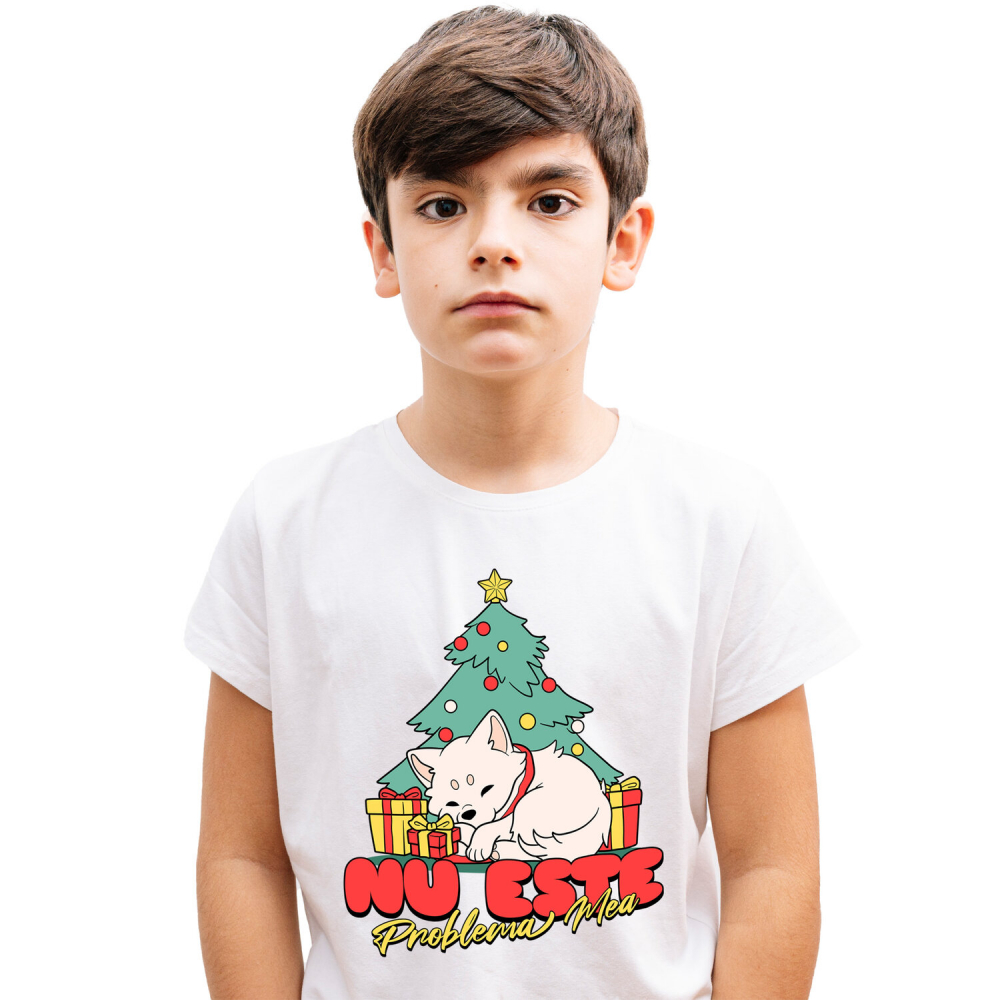 Tricou Femei, Barbati, Copii, Fata, Baiat, Unisex Personalizat Câine Dormind Lângă Brad – Cadouri Colorate și Mesaj Amuzant „Nu Este Problema Mea” [1]